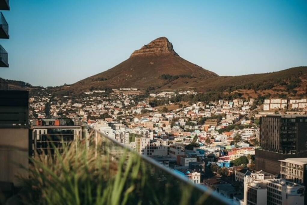 "Lykke On Bree" - Unique Apartment With Stunning Table Mountain Views เคปทาวน์ ภายนอก รูปภาพ